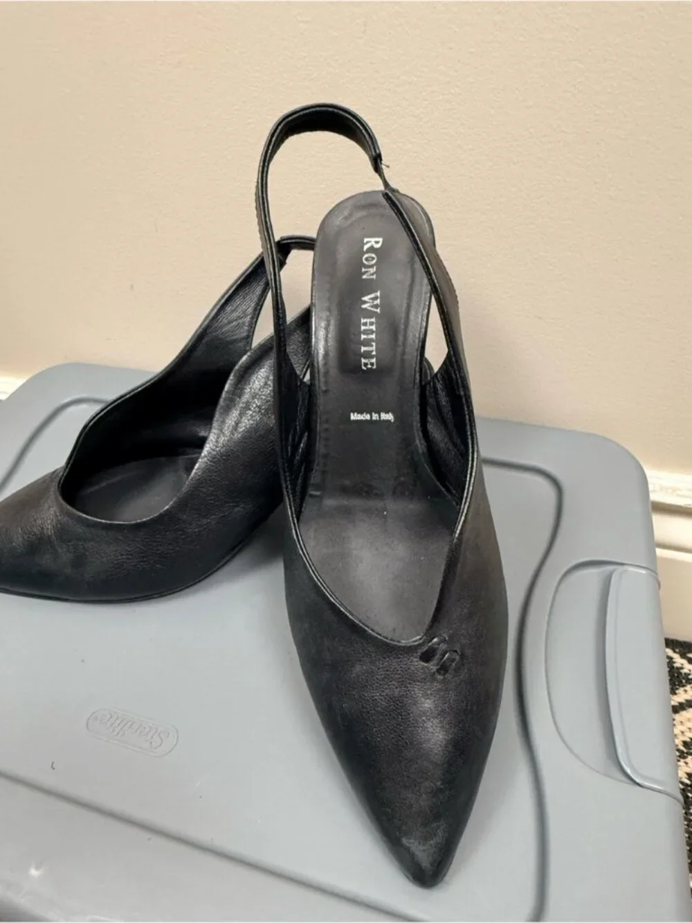 Ron white Black Leather Slingback Pointed Toe Pumps 39